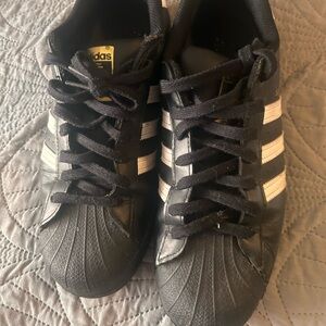 Adidas superstar size 11